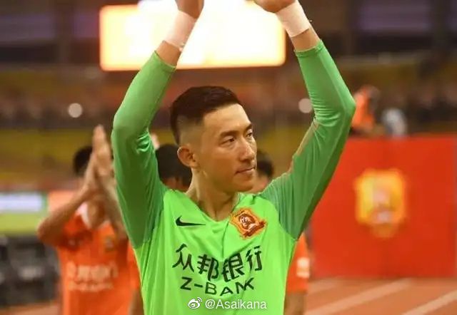 自拍成人